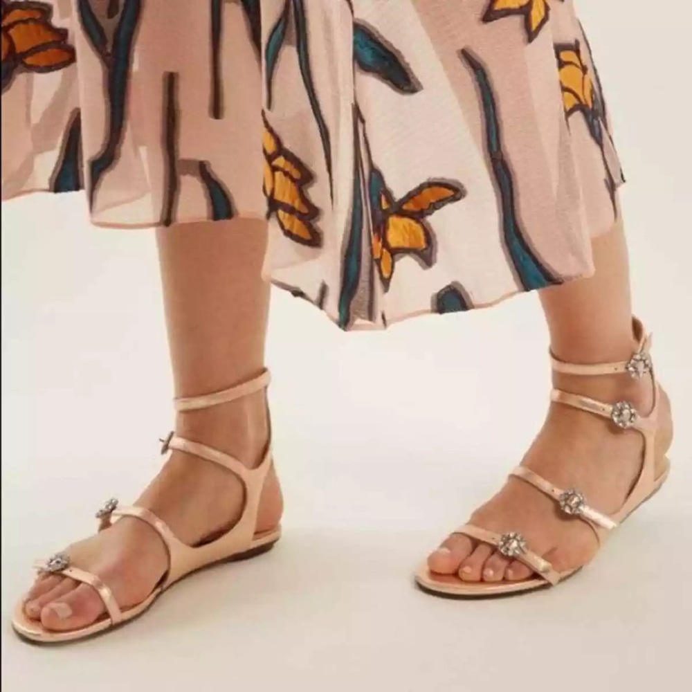 NWOT Jimmy Choo Naia Flat Strappy Sandal Metallic Rose Gold